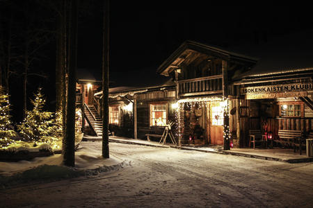 Abendstimmung im Isokenkäisten Klubi